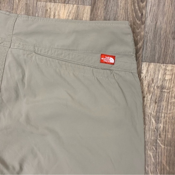 THE NORTH FACE khaki hiking cargo pants nylon capris Womens size 14 - Picture 5 of 11